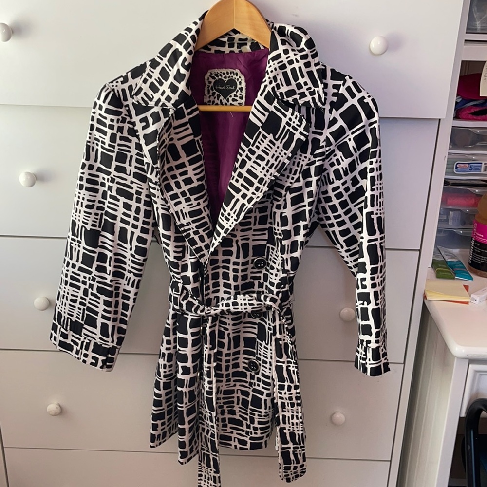 FASHIONABLE TRENCH COAT